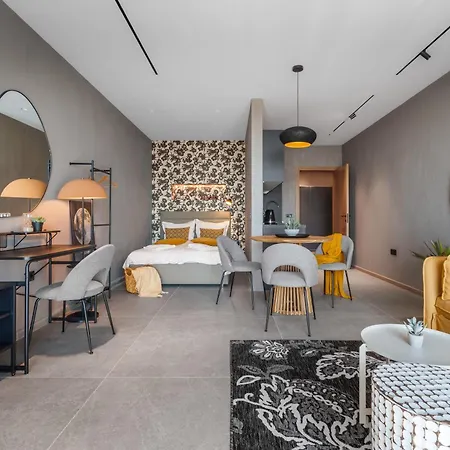 Seaview In Complex Iron Code 아파트 바르나