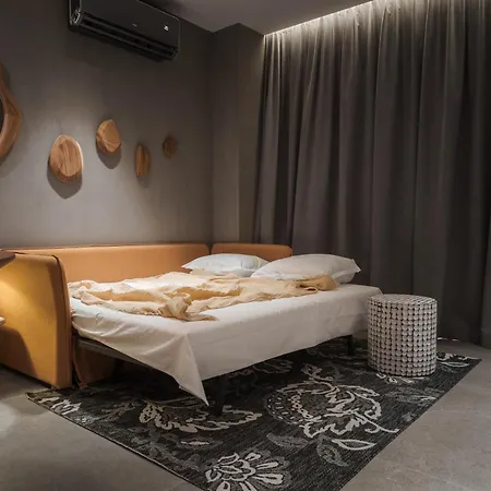 Seaview In Complex Iron Code * Varna