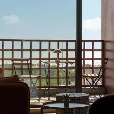 아파트 Seaview In Complex Iron Code